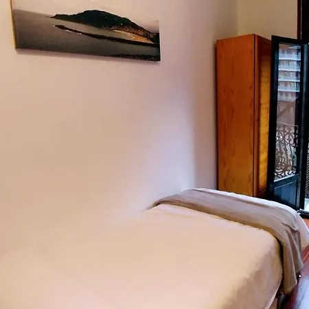 Guest house Yoldi San Sebastian